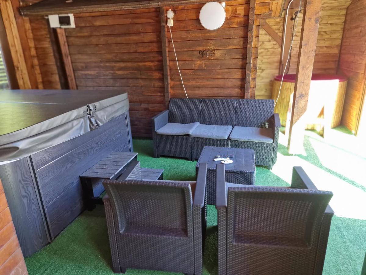 Apartmany St. Maria Staré Hory Exteriör bild